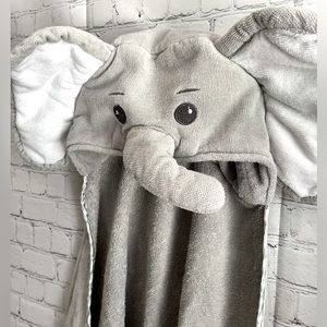 Hooded baby towel | Elephant
